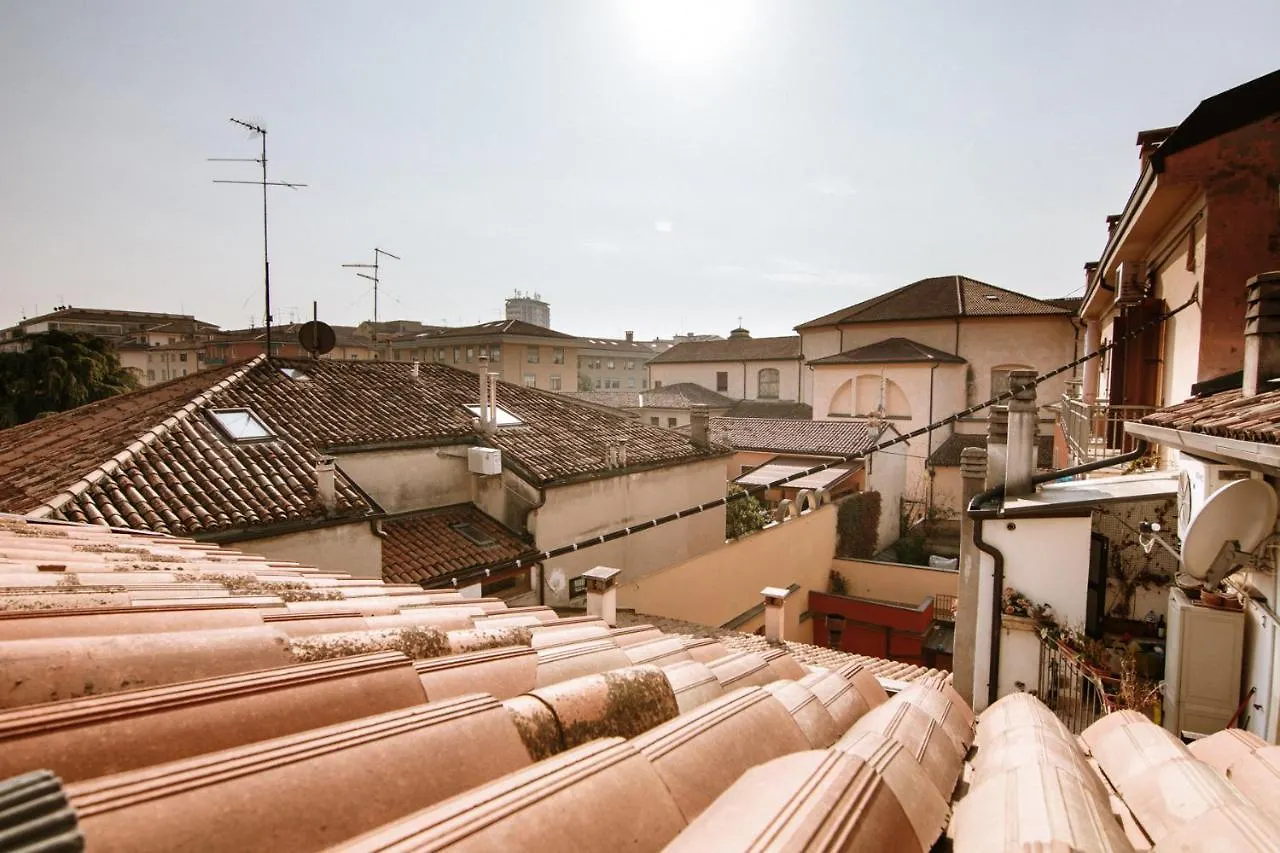 La Soffitta Di Giulietta - Design Loft Apartment Verona 0*,  Italy